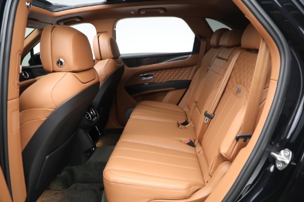 Used 2021 Bentley Bentayga V8 for sale $149,900 at Maserati of Greenwich in Greenwich CT 06830 21