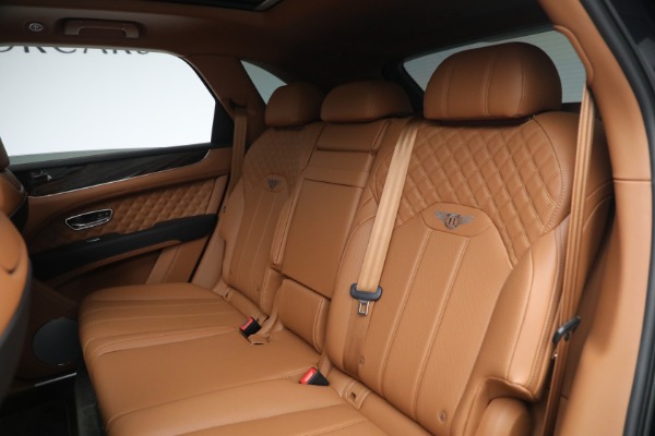 Used 2021 Bentley Bentayga V8 for sale $149,900 at Maserati of Greenwich in Greenwich CT 06830 22