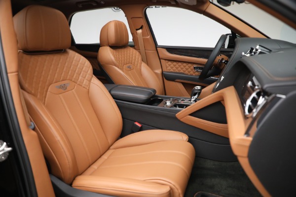 Used 2021 Bentley Bentayga V8 for sale $149,900 at Maserati of Greenwich in Greenwich CT 06830 26