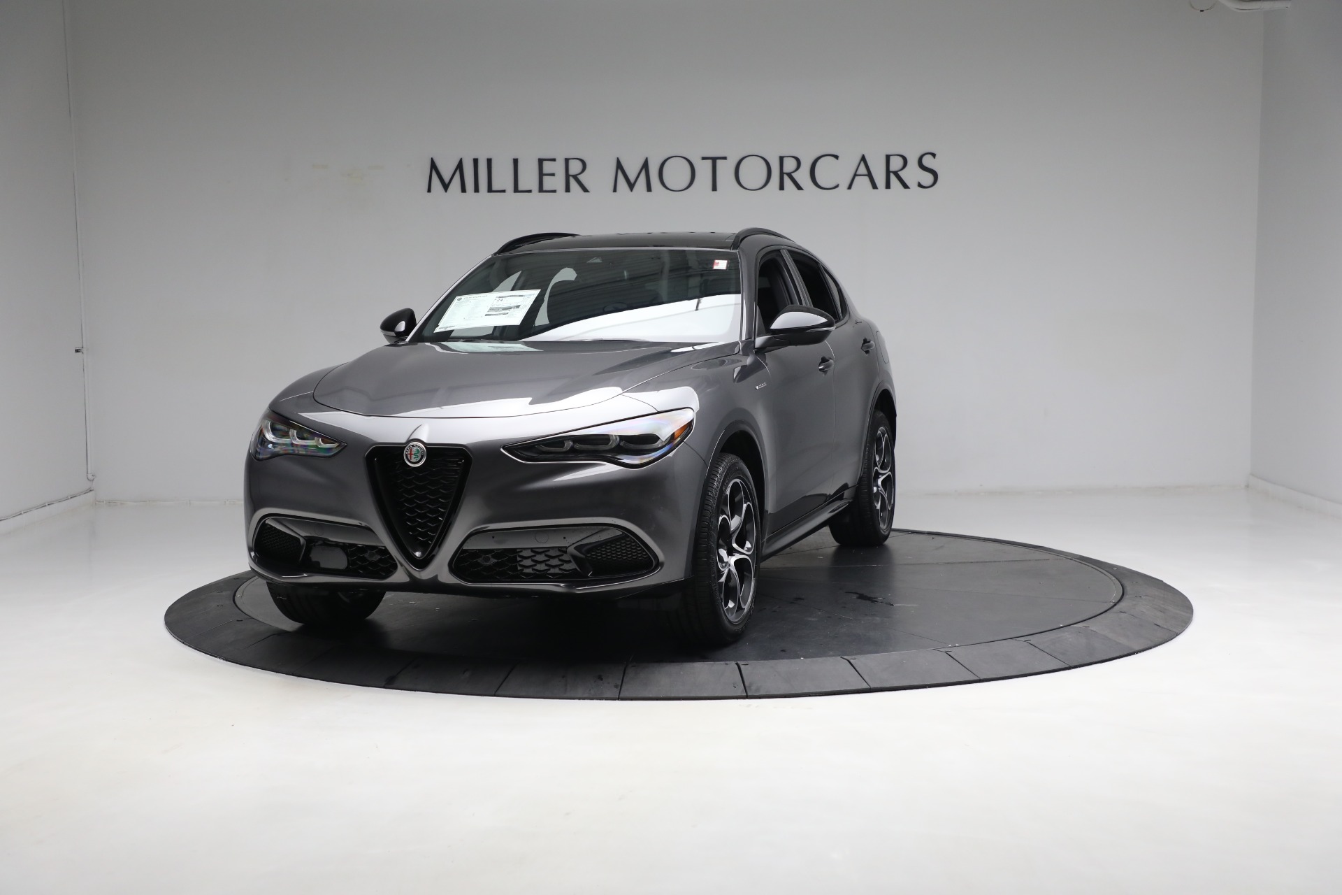 New 2024 Alfa Romeo Stelvio Veloce for sale $56,605 at Maserati of Greenwich in Greenwich CT 06830 1