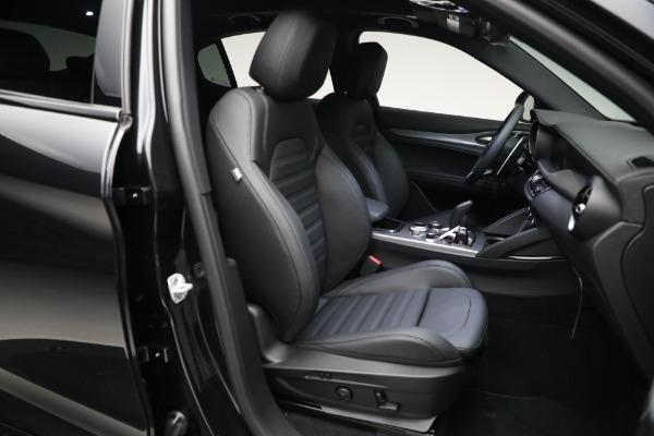 New 2024 Alfa Romeo Stelvio Veloce for sale $57,305 at Maserati of Greenwich in Greenwich CT 06830 23