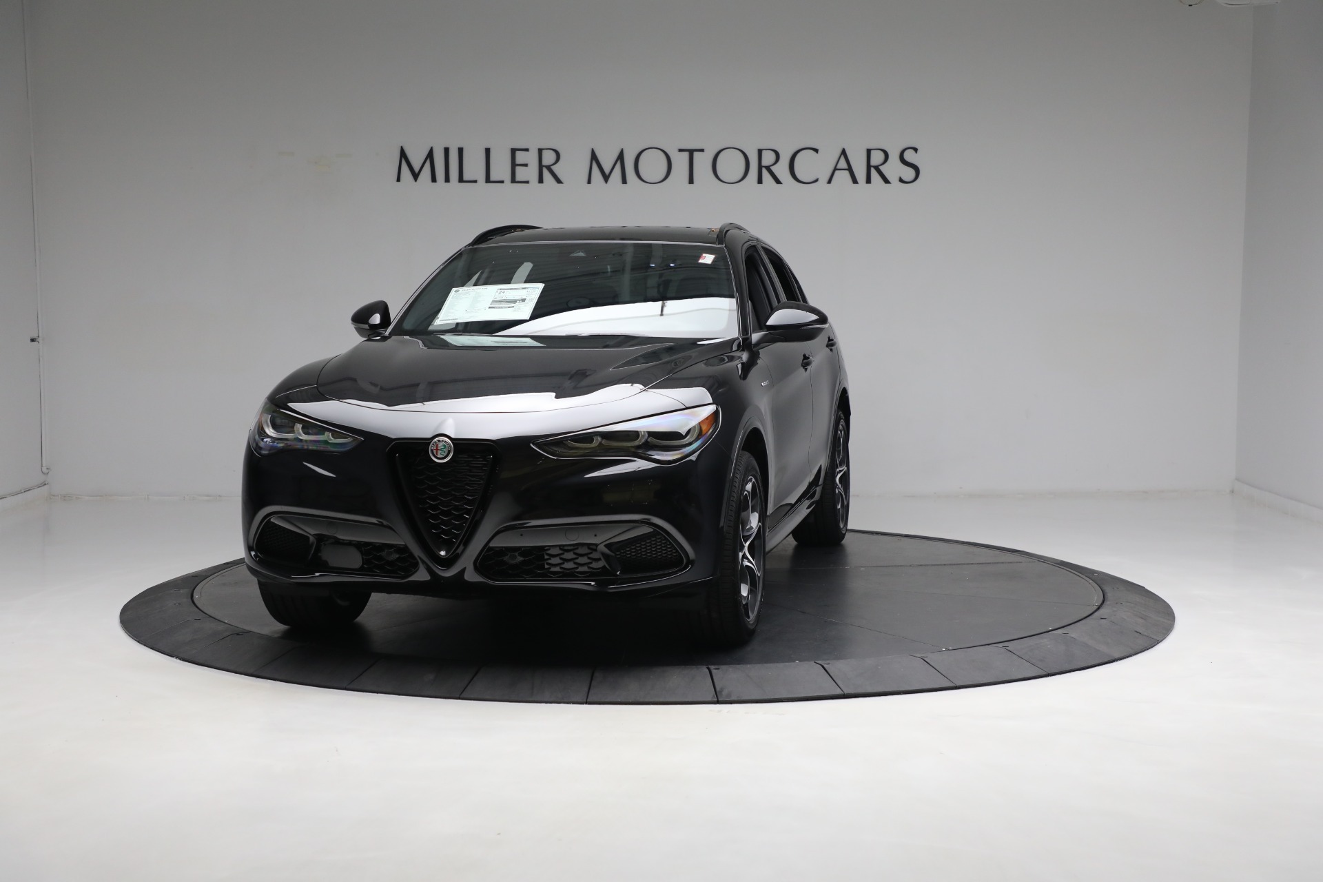 New 2024 Alfa Romeo Stelvio Veloce for sale $57,305 at Maserati of Greenwich in Greenwich CT 06830 1