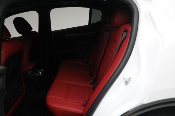 New 2024 Alfa Romeo Stelvio Veloce for sale $57,395 at Maserati of Greenwich in Greenwich CT 06830 28