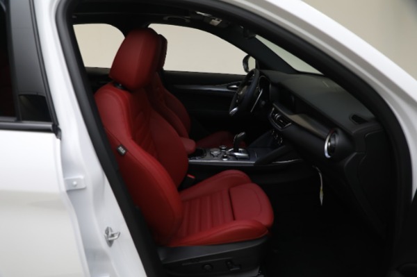 New 2024 Alfa Romeo Stelvio Veloce for sale $56,695 at Maserati of Greenwich in Greenwich CT 06830 25
