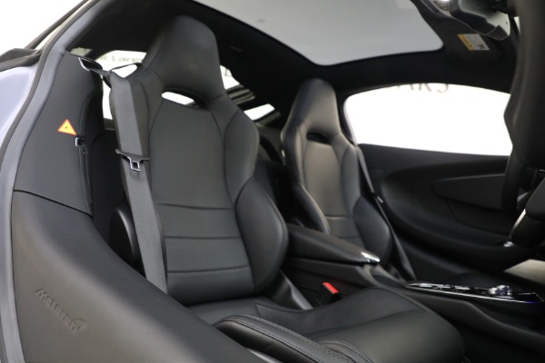 New 2023 McLaren GT Luxe for sale $237,798 at Maserati of Greenwich in Greenwich CT 06830 24