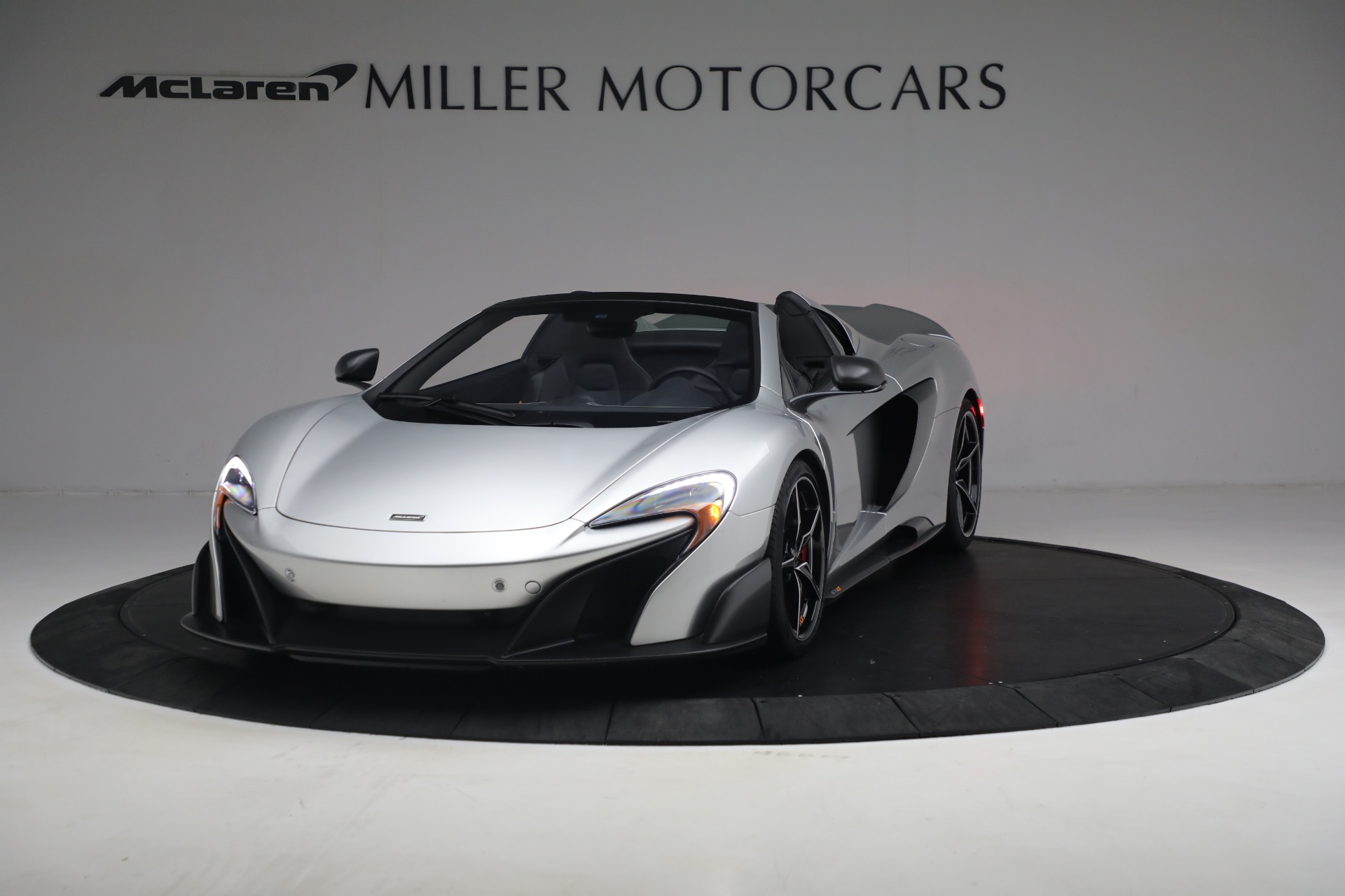Used 2016 McLaren 675LT Spider for sale Sold at Maserati of Greenwich in Greenwich CT 06830 1