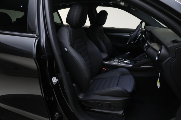 New 2024 Alfa Romeo Stelvio Veloce for sale Sold at Maserati of Greenwich in Greenwich CT 06830 20
