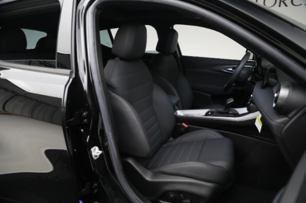 New 2024 Alfa Romeo Tonale Ti for sale Sold at Maserati of Greenwich in Greenwich CT 06830 25
