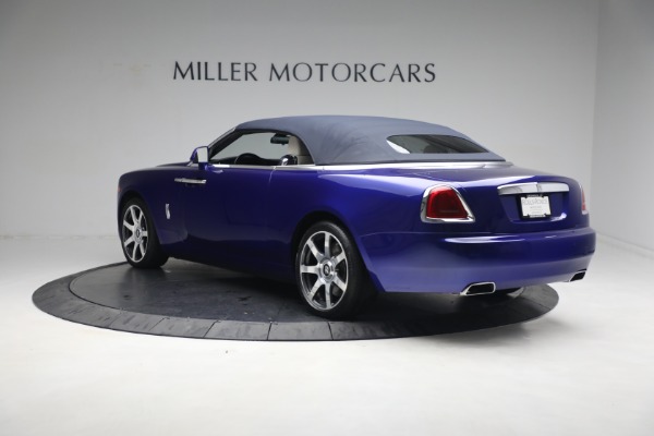 Used 2017 Rolls-Royce Dawn for sale $248,900 at Maserati of Greenwich in Greenwich CT 06830 17