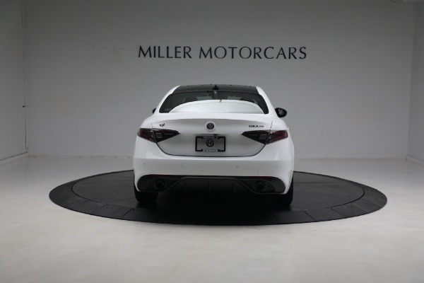 New 2024 Alfa Romeo Giulia Veloce for sale $55,285 at Maserati of Greenwich in Greenwich CT 06830 10