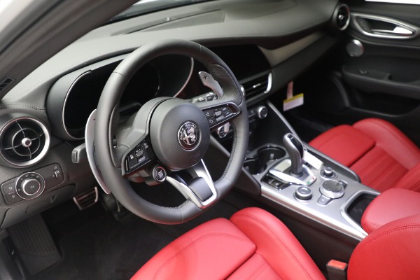 New 2024 Alfa Romeo Giulia Veloce for sale $55,285 at Maserati of Greenwich in Greenwich CT 06830 20