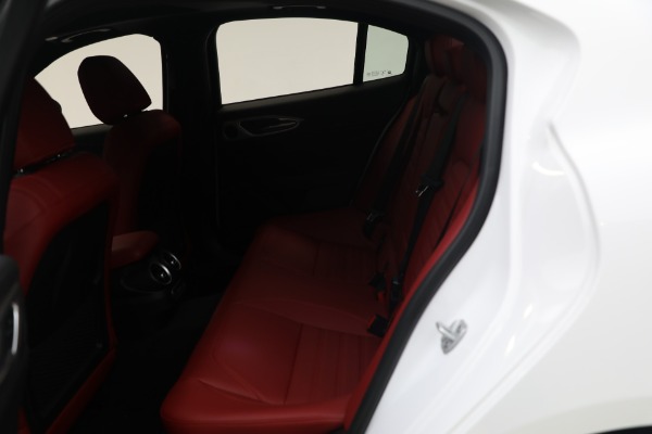 New 2024 Alfa Romeo Giulia Veloce for sale $55,285 at Maserati of Greenwich in Greenwich CT 06830 26