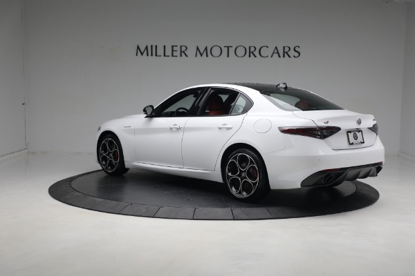 New 2024 Alfa Romeo Giulia Veloce for sale $55,285 at Maserati of Greenwich in Greenwich CT 06830 7