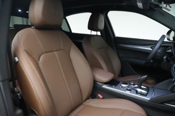 New 2024 Alfa Romeo Stelvio Ti for sale $53,920 at Maserati of Greenwich in Greenwich CT 06830 15