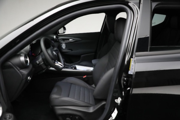 New 2024 Alfa Romeo Tonale Ti for sale $52,790 at Maserati of Greenwich in Greenwich CT 06830 27