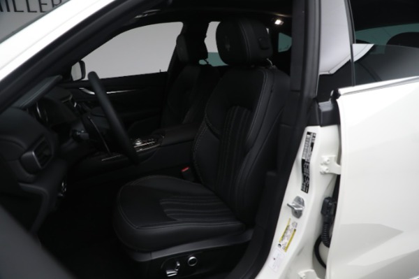 New 2023 Maserati Levante Modena for sale $98,059 at Maserati of Greenwich in Greenwich CT 06830 27