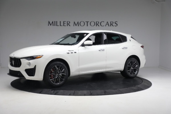 New 2023 Maserati Levante Modena for sale $98,059 at Maserati of Greenwich in Greenwich CT 06830 4