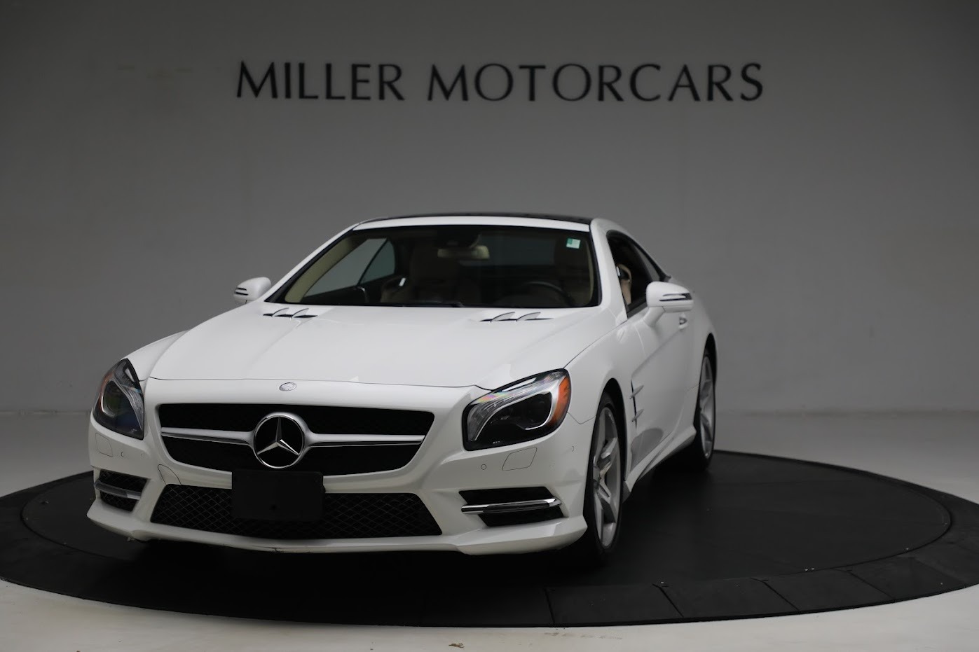Used 2016 Mercedes-Benz SL-Class SL 400 for sale $44,900 at Maserati of Greenwich in Greenwich CT 06830 1