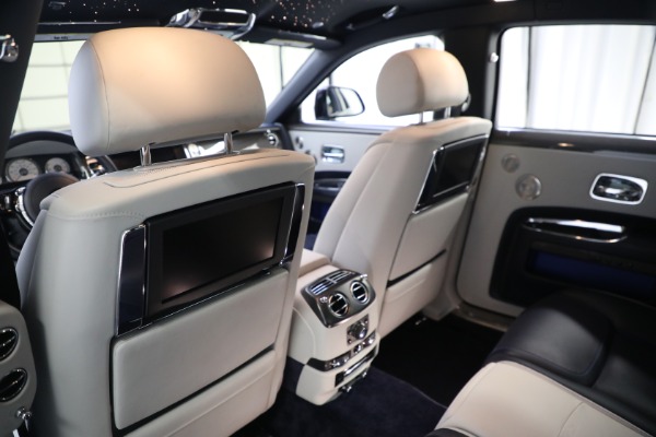 Used 2019 Rolls-Royce Black Badge Ghost for sale $225,900 at Maserati of Greenwich in Greenwich CT 06830 18
