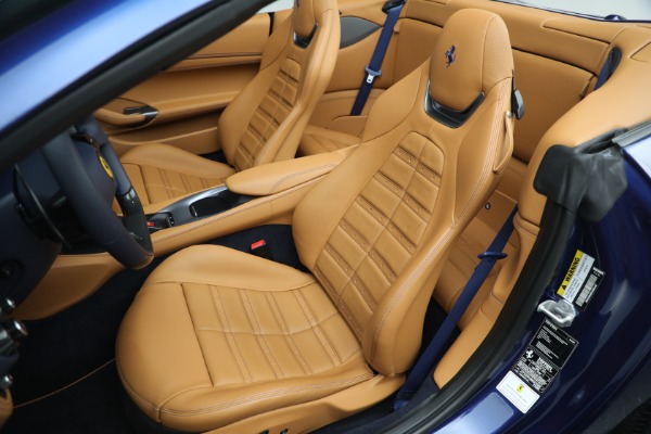 Used 2022 Ferrari Portofino M for sale $324,900 at Maserati of Greenwich in Greenwich CT 06830 21