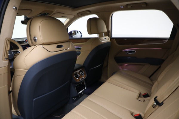 Used 2023 Bentley Bentayga V8 for sale $183,900 at Maserati of Greenwich in Greenwich CT 06830 18