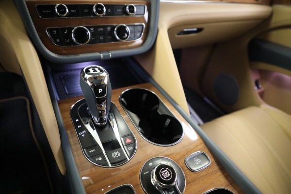 Used 2023 Bentley Bentayga V8 for sale $183,900 at Maserati of Greenwich in Greenwich CT 06830 23