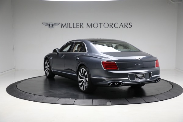 New 2024 Bentley Flying Spur Azure V8 for sale $288,300 at Maserati of Greenwich in Greenwich CT 06830 5