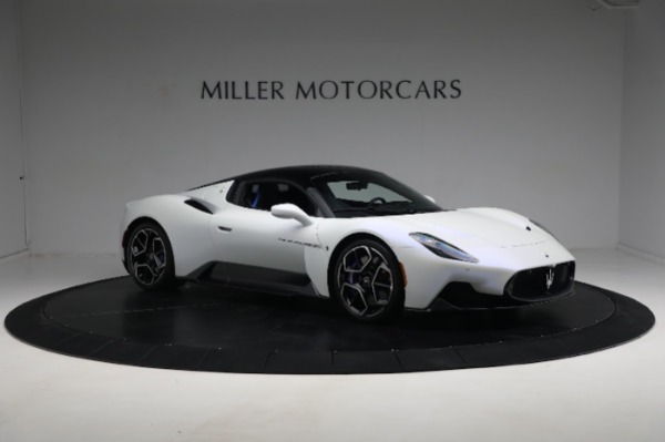 Used 2022 Maserati MC20 for sale $203,900 at Maserati of Greenwich in Greenwich CT 06830 21