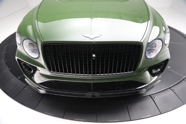 Used 2023 Bentley Bentayga EWB Azure V8 for sale Sold at Maserati of Greenwich in Greenwich CT 06830 21