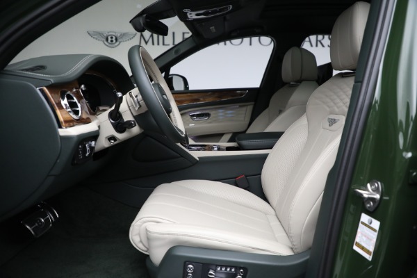 Used 2023 Bentley Bentayga EWB Azure V8 for sale Sold at Maserati of Greenwich in Greenwich CT 06830 24