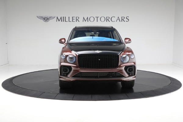 Used 2023 Bentley Bentayga EWB Azure V8 for sale $264,900 at Maserati of Greenwich in Greenwich CT 06830 16