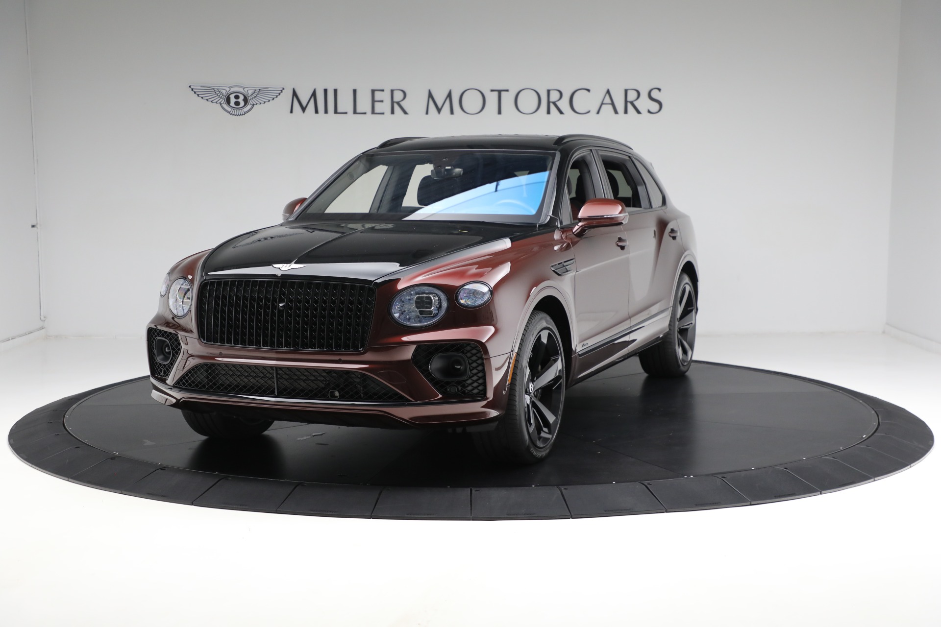 Used 2023 Bentley Bentayga EWB Azure V8 for sale $264,900 at Maserati of Greenwich in Greenwich CT 06830 1