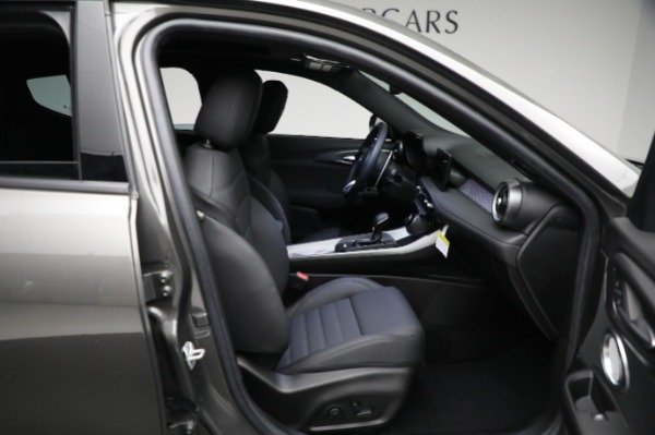 New 2024 Alfa Romeo Tonale Veloce for sale Sold at Maserati of Greenwich in Greenwich CT 06830 26