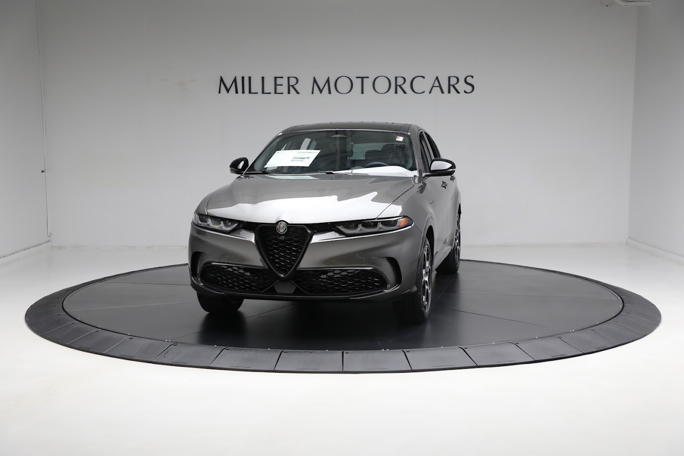 New 2024 Alfa Romeo Tonale Veloce for sale $55,800 at Maserati of Greenwich in Greenwich CT 06830 1