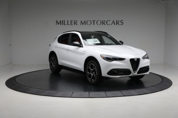 New 2024 Alfa Romeo Stelvio Veloce for sale $57,420 at Maserati of Greenwich in Greenwich CT 06830 19