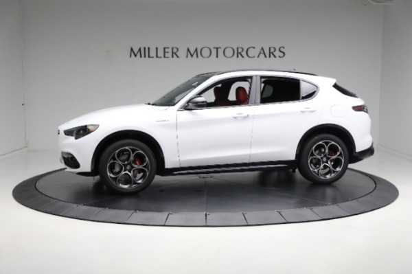 New 2024 Alfa Romeo Stelvio Veloce for sale $57,420 at Maserati of Greenwich in Greenwich CT 06830 5