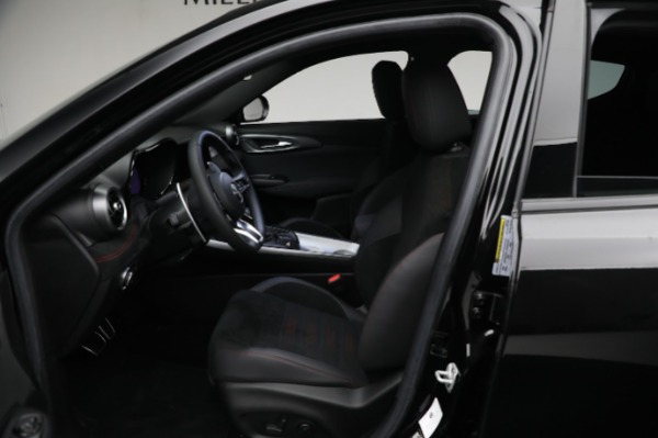 New 2024 Alfa Romeo Tonale Veloce for sale Sold at Maserati of Greenwich in Greenwich CT 06830 24
