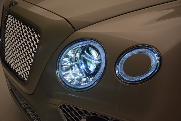 Used 2017 Bentley Bentayga for sale Sold at Maserati of Greenwich in Greenwich CT 06830 12