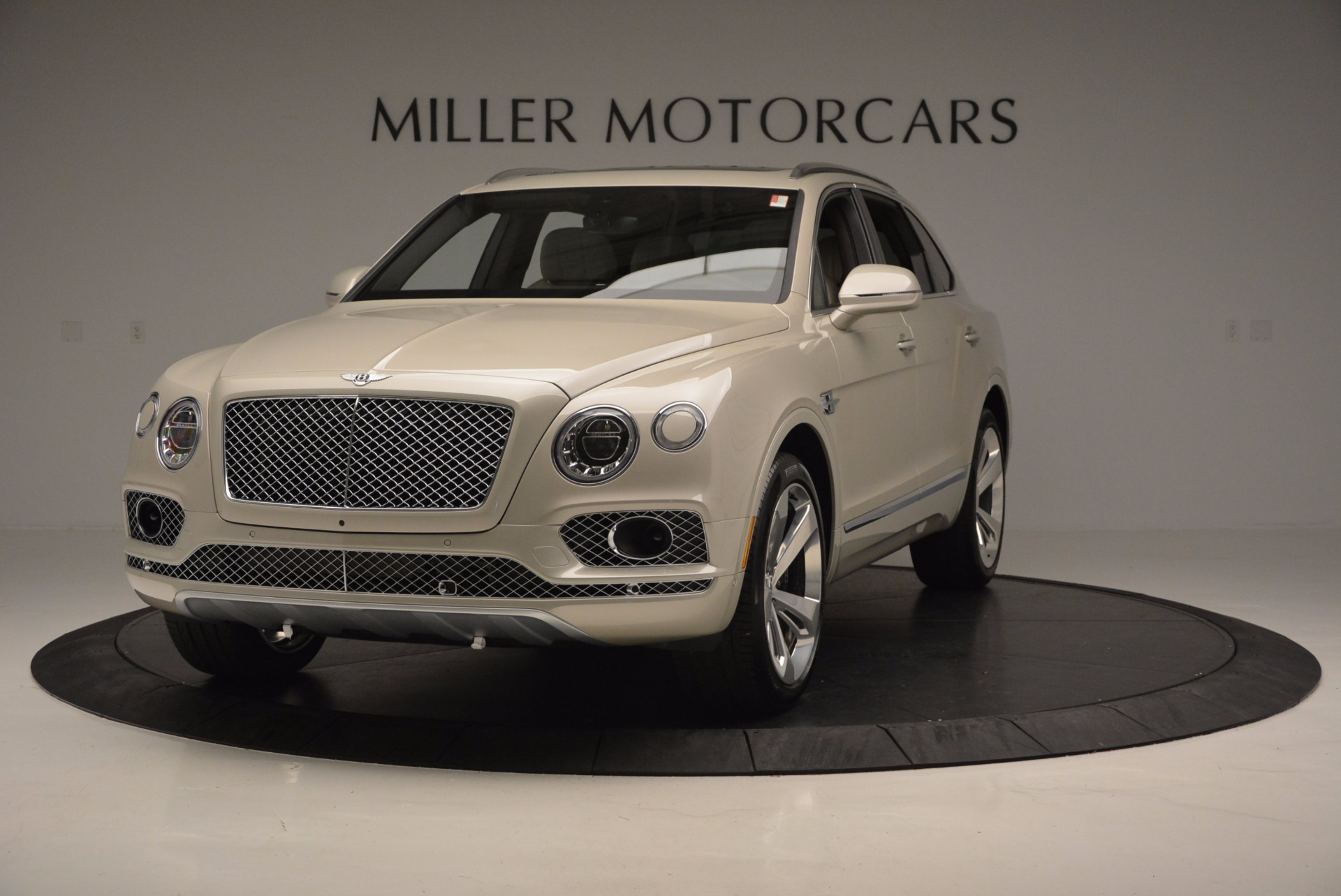Used 2017 Bentley Bentayga for sale Sold at Maserati of Greenwich in Greenwich CT 06830 1