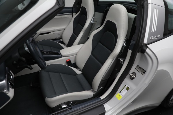 Used 2019 Porsche 911 Targa 4S for sale Sold at Maserati of Greenwich in Greenwich CT 06830 22