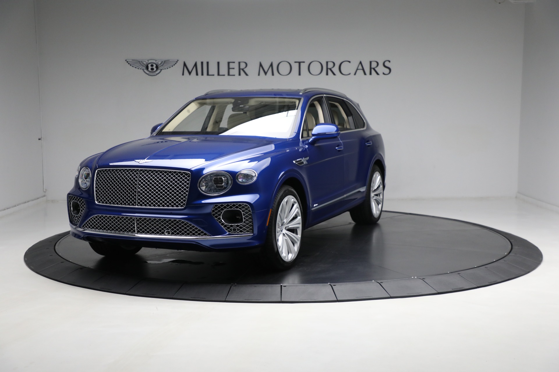 New 2023 Bentley Bentayga Azure Hybrid for sale Sold at Maserati of Greenwich in Greenwich CT 06830 1