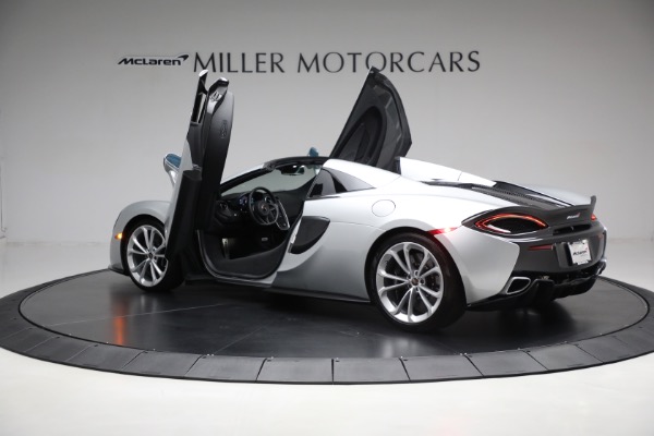 Used 2018 McLaren 570S Spider for sale $162,900 at Maserati of Greenwich in Greenwich CT 06830 18