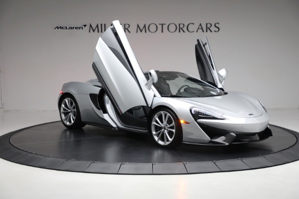 Used 2018 McLaren 570S Spider for sale $162,900 at Maserati of Greenwich in Greenwich CT 06830 20