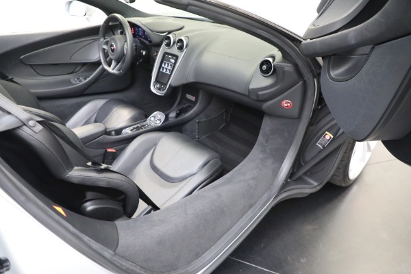 Used 2018 McLaren 570S Spider for sale Sold at Maserati of Greenwich in Greenwich CT 06830 26