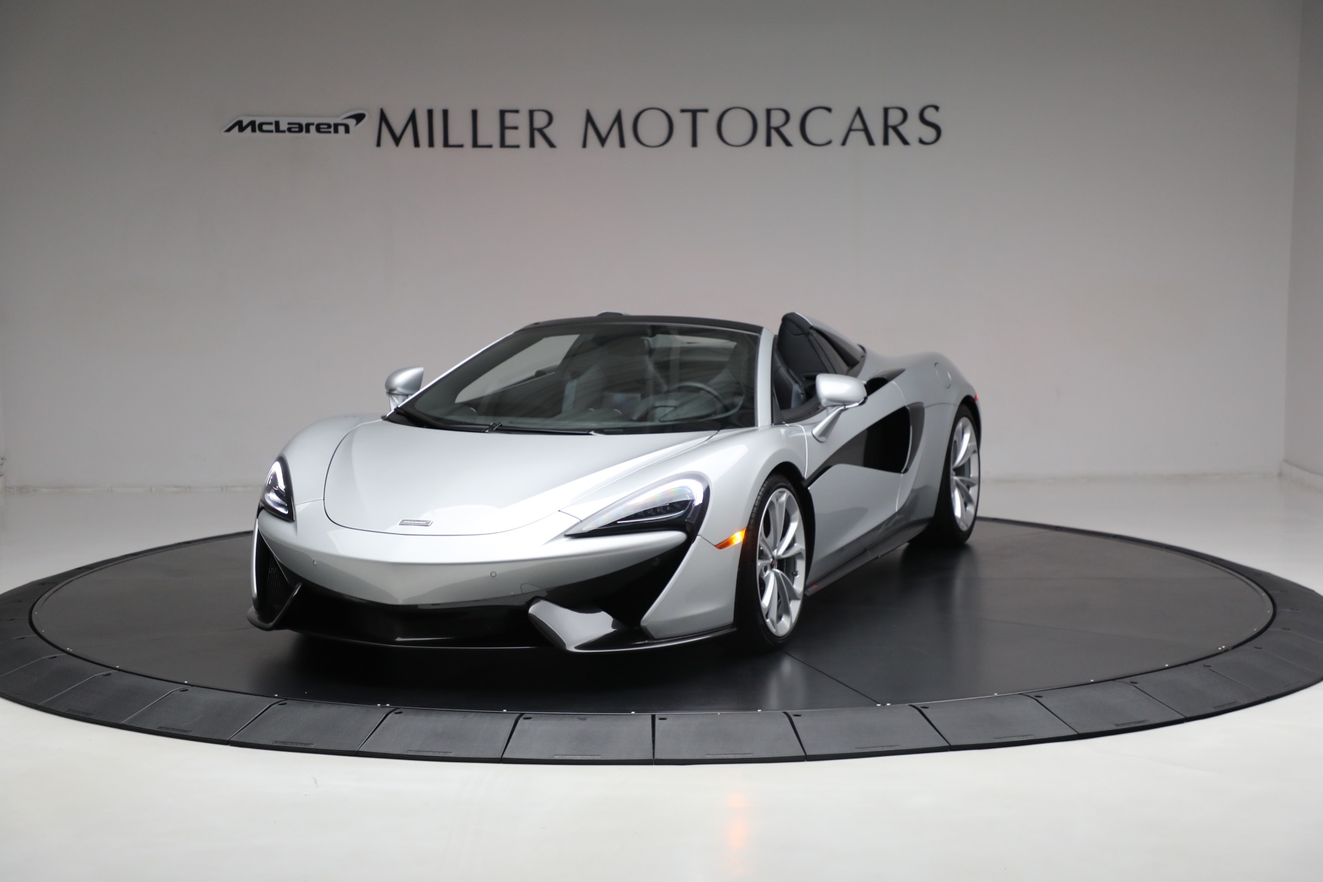 Used 2018 McLaren 570S Spider for sale Sold at Maserati of Greenwich in Greenwich CT 06830 1