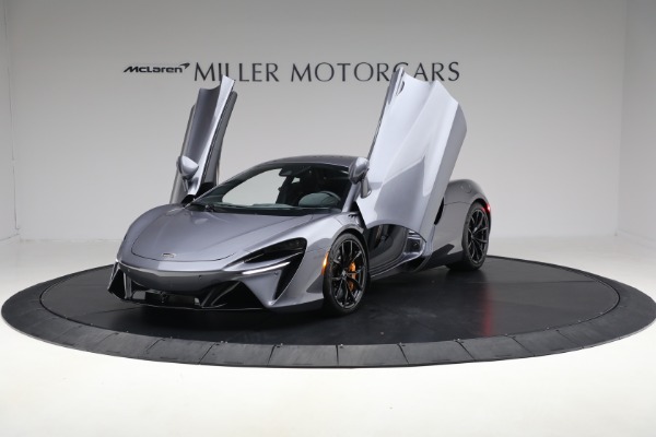 Used 2024 McLaren Artura Performance for sale $185,900 at Maserati of Greenwich in Greenwich CT 06830 14