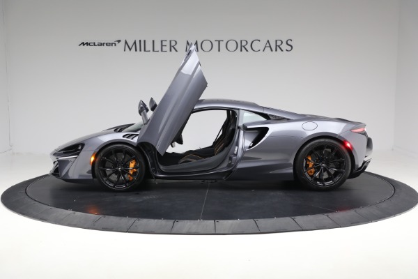 Used 2024 McLaren Artura Performance for sale $185,900 at Maserati of Greenwich in Greenwich CT 06830 15