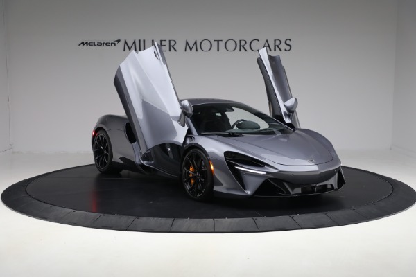 Used 2024 McLaren Artura Performance for sale $185,900 at Maserati of Greenwich in Greenwich CT 06830 20