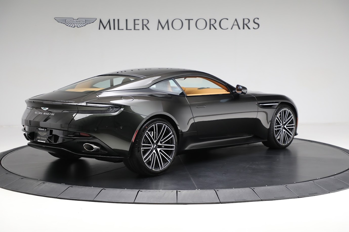 New 2024 Aston Martin DB12 V8 For Sale (Special Pricing