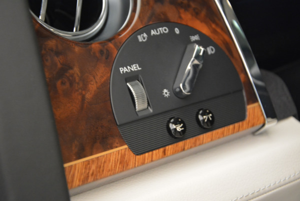 Used 2013 Rolls-Royce Ghost for sale Sold at Maserati of Greenwich in Greenwich CT 06830 27